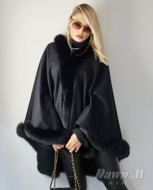Дамска пелерина с  лисица BLACK WHISPER