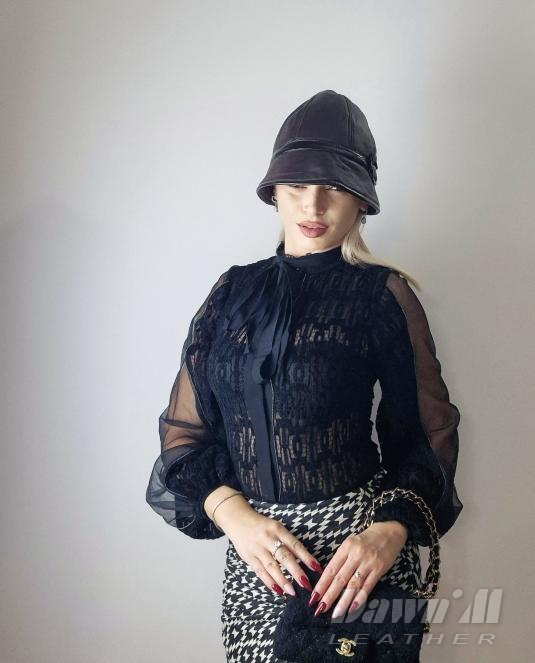 дамска кожена шапка - 1