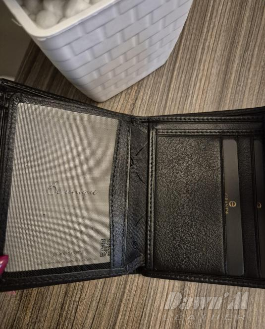 Луксозно дамско портмоне - 9