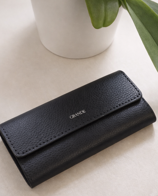 Луксозно дамско портмоне